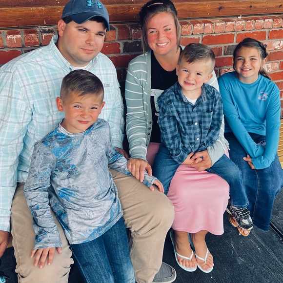 Meet your Posher, Deb - Picture 2 of 15